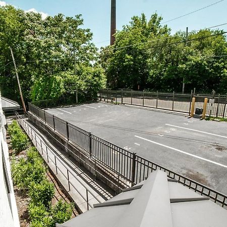 ناشفيل Quaint North Gulch Condo W 2 Queen Beds المظهر الخارجي الصورة
